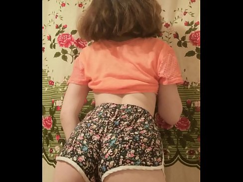 ❤️ Sexy jonk Babe deet hir Shorts op der Kamera of Porno bei eis lb.pornfuror.ru ☑